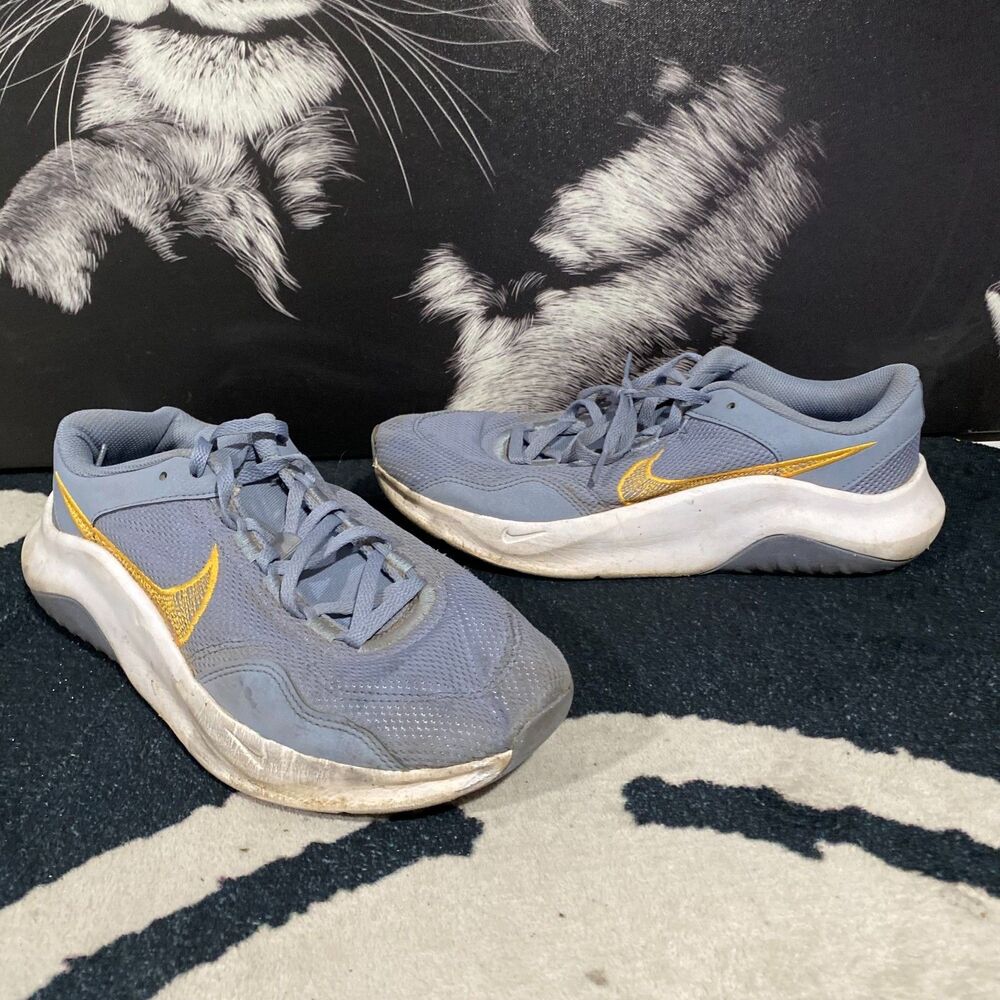 Nike Legend Essential 3 Next Nature DM1120-404 Athletic Shoes Mens 9.5 Blue Mesh